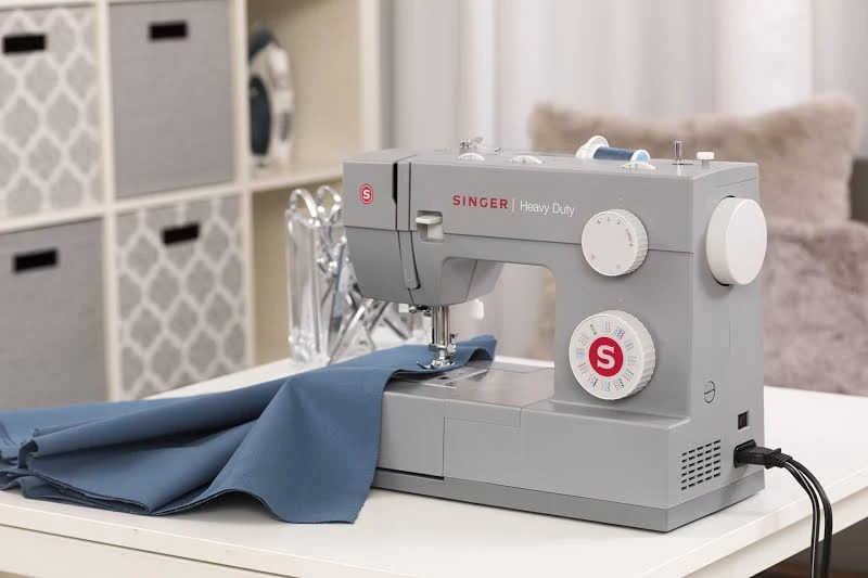 Singer Heavy Duty 4432 Sewing Machine, photo 3 of 3