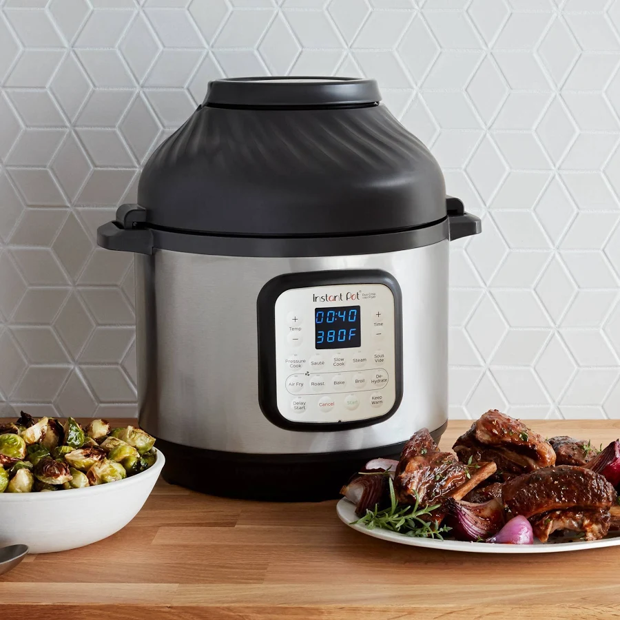 Instant Pot Duo Crisp 11-in-1 Air Fryer and Electric Pressure Cooker, 6 Quart, photo 4 of 7