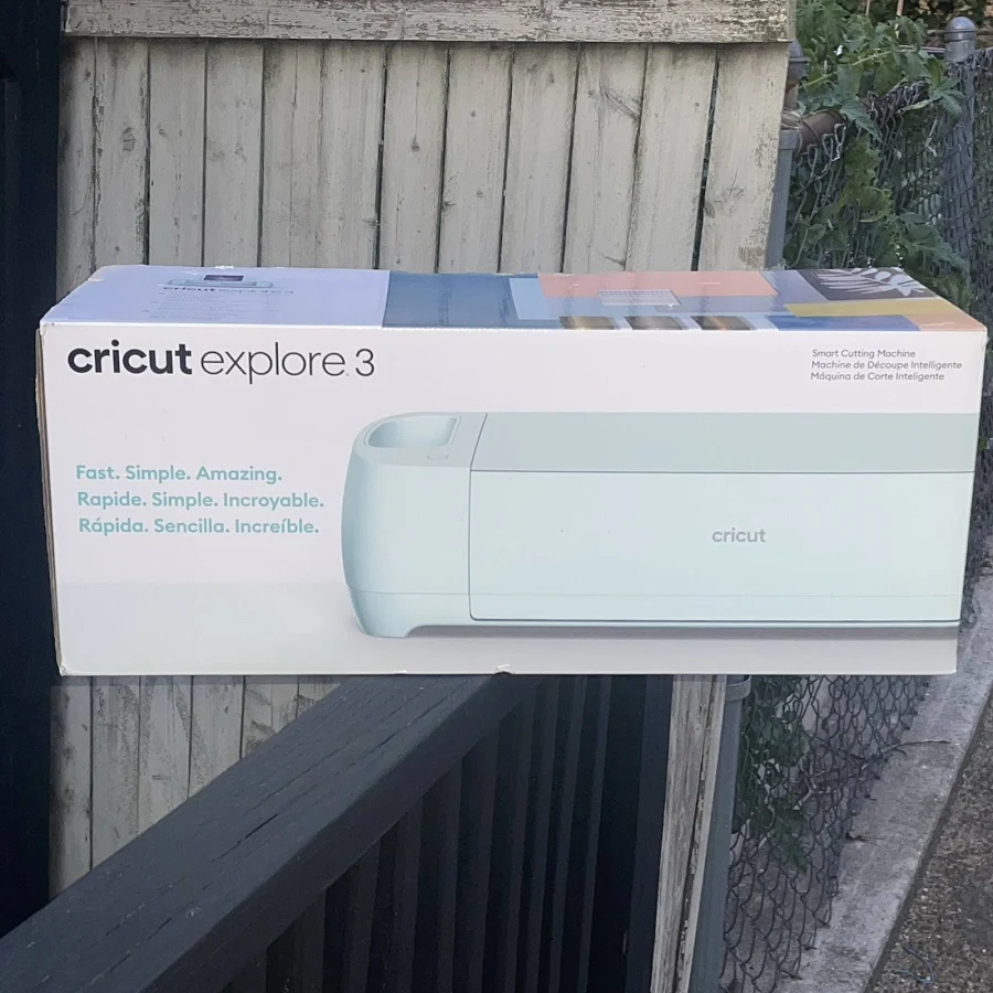 Cricut Explore 3 Electronic Die-Cut Machine, photo 2 of 7